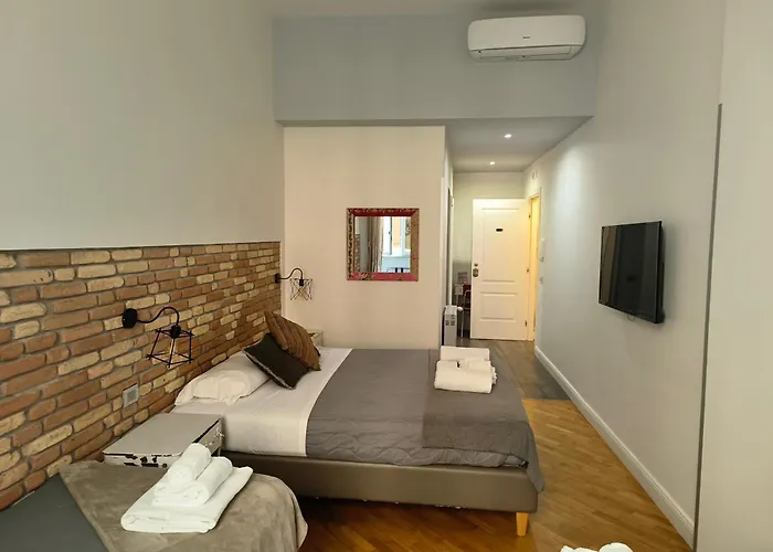 Trevi Contemporary