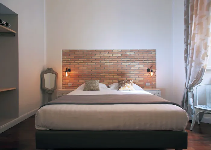 Гостевой дом Trevi Contemporary