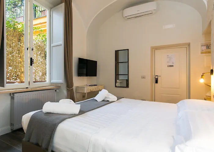Гостевой дом Trevi Contemporary Рим