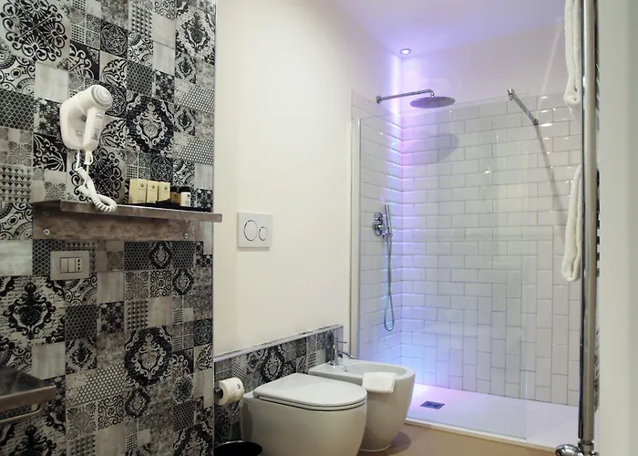 Гостевой дом Trevi Contemporary Рим