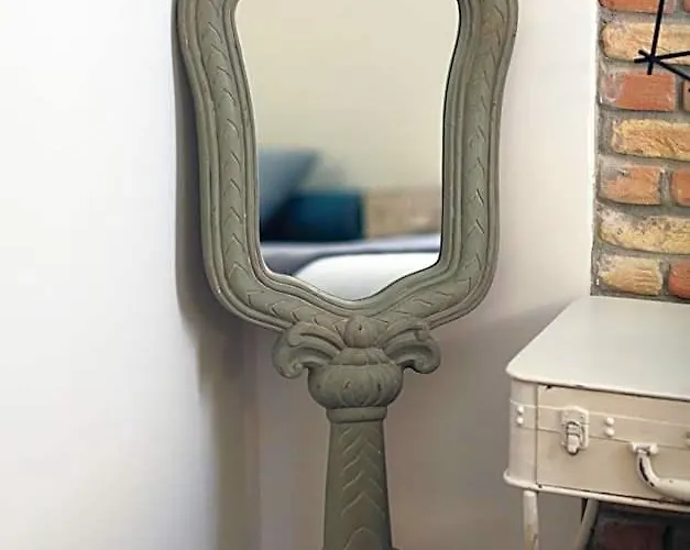 Trevi Contemporary
