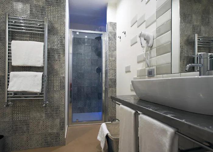 Гостевой дом Trevi Contemporary 4*