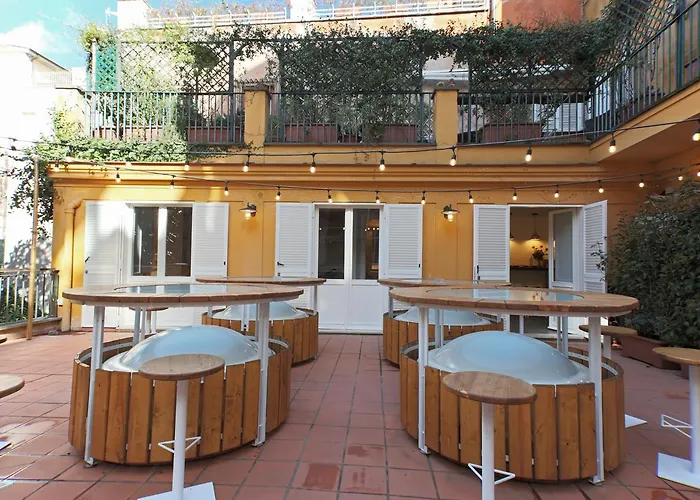 Гостевой дом Trevi Contemporary 4*