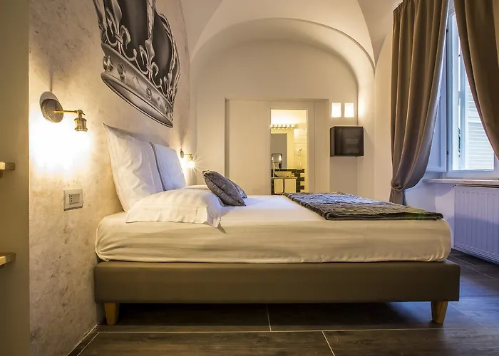 Trevi Contemporary