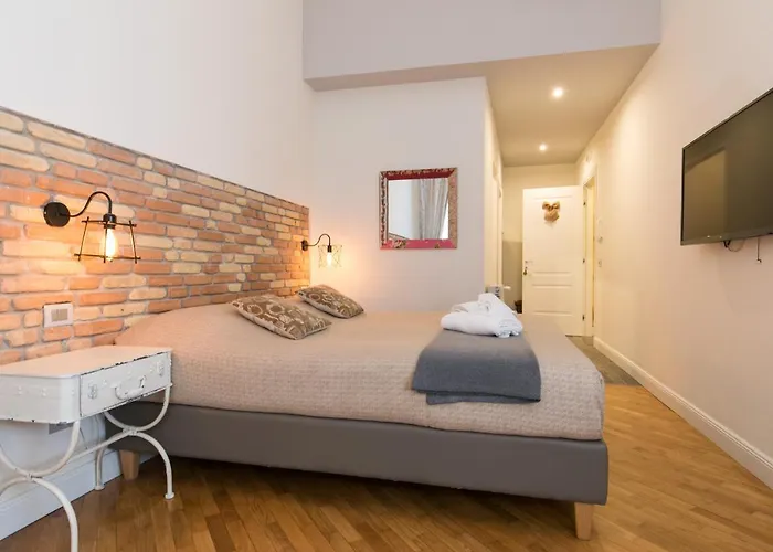 Trevi Contemporary Guest house 4*